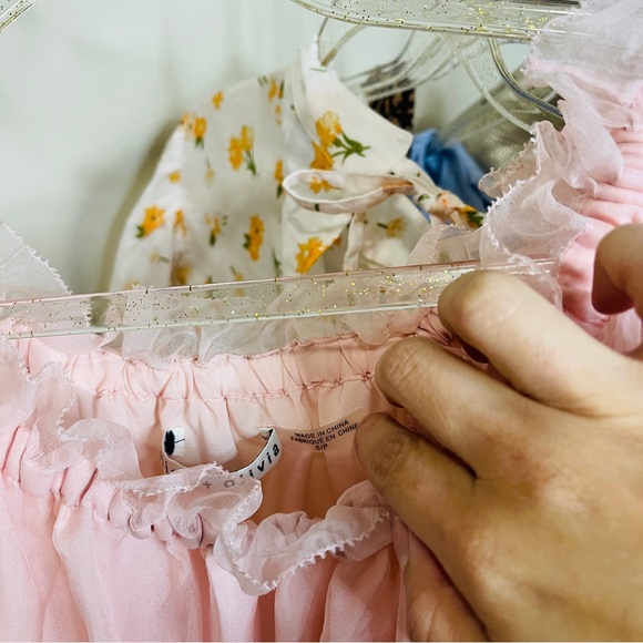 Alice + Oliva Pink blush blouse size S - Picture 4 of 8